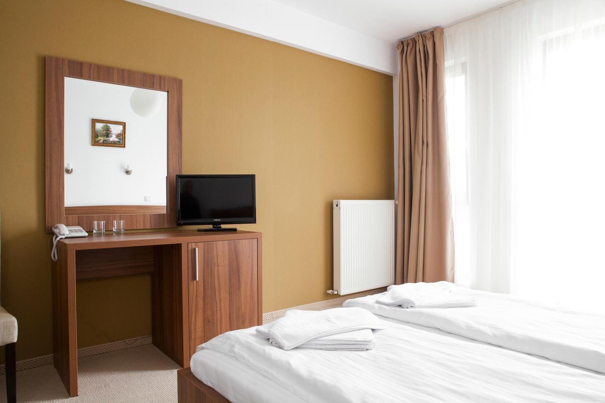 Hotel Mariss Alba Iulia Exterior photo